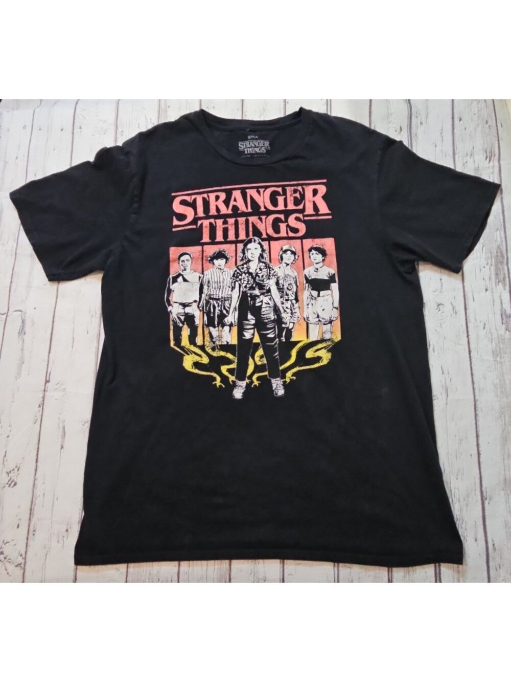 Netflix TV Show Stranger Things Graphic Tee Black Short Sleeve T-Shirt, Size L